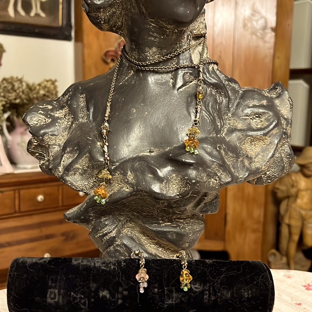 Sweet Romance 41 inch Rope Necklace with matching Earrings.